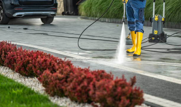 Best Deck Cleaning Services  in Oakdale, CA